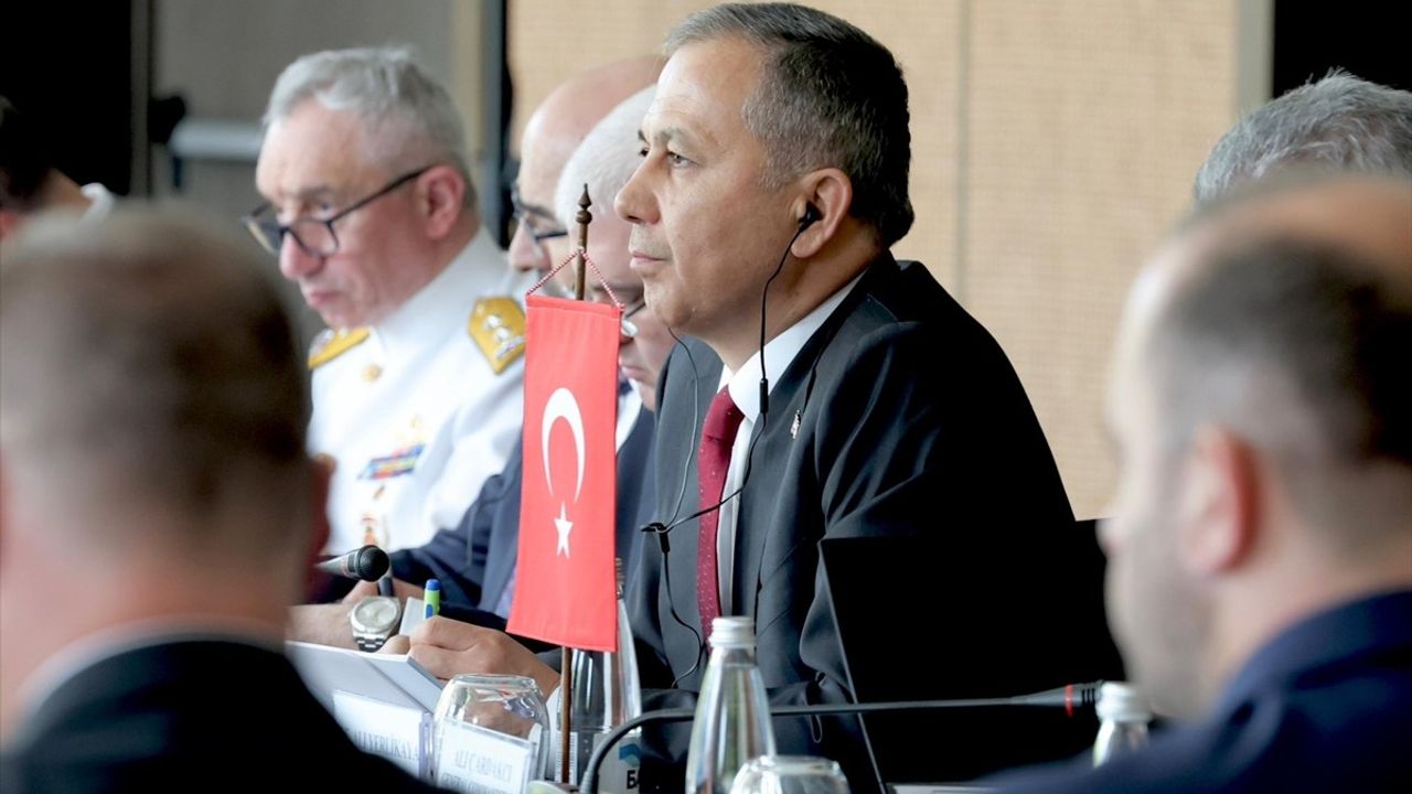 Üçlü Bakanlar Görüşmesi: Türkiye, Yunanistan ve Bulgaristan