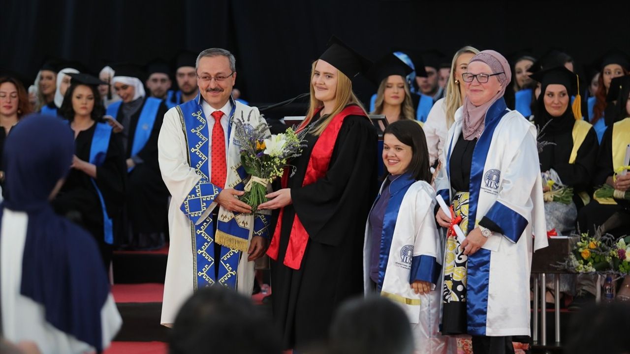 Uluslararası Saraybosna Üniversitesi 17. Dönem Mezunlarını Verdi