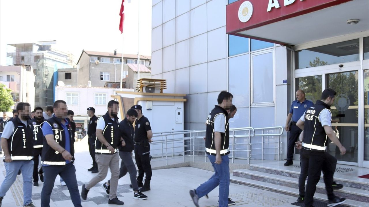 Uyuşturucu Operasyonunda 24 Kişi Gözaltında