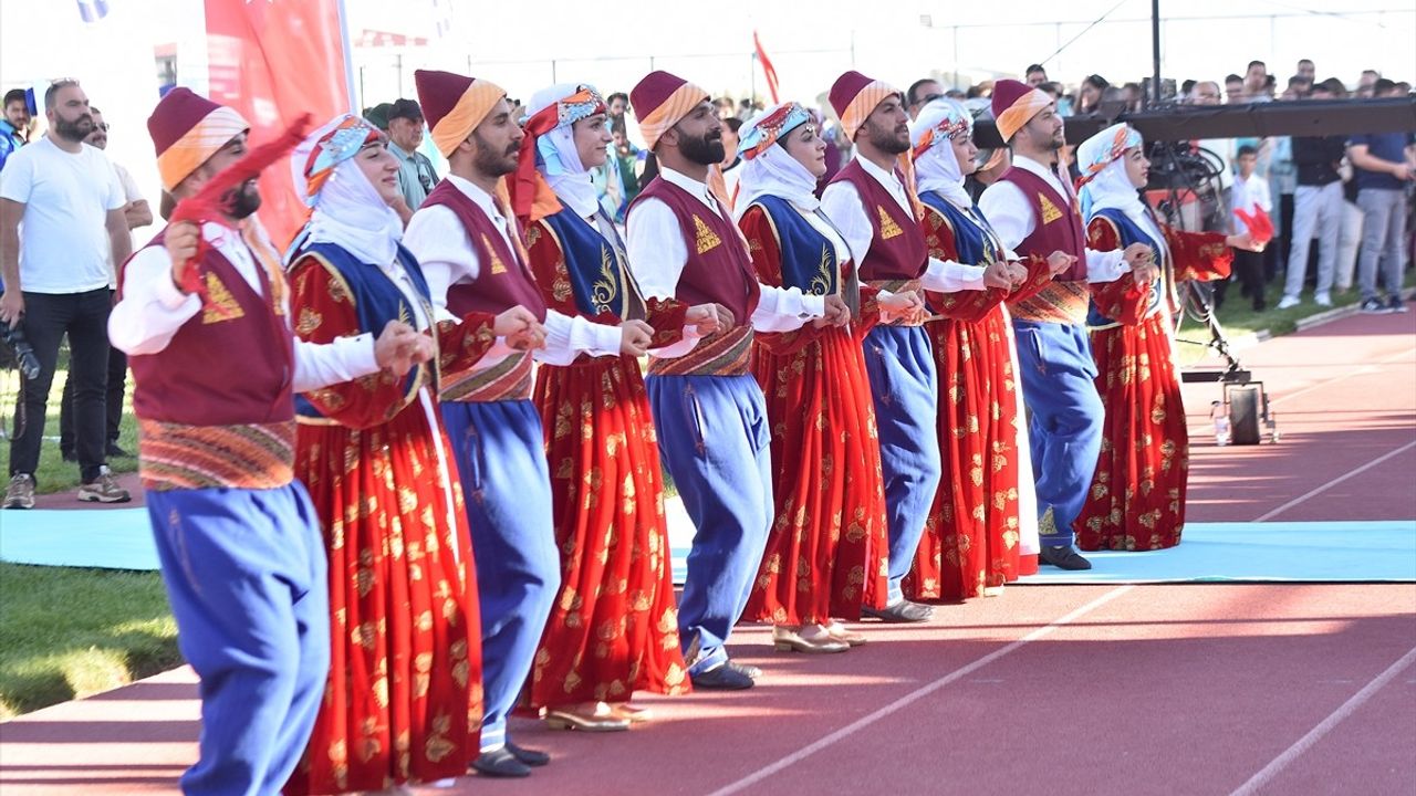 Van Yüzüncü Yıl Üniversitesi Mezuniyet Töreni