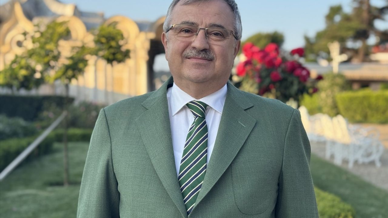 Yaz Akşamlarında Milli Sarayların Bahçeleri Ziyaretçilerini Ağırlıyor