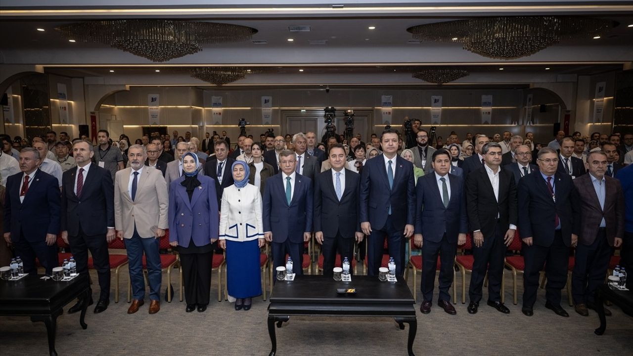 Yeni Yol Partisi'nden ABD'nin İran Saldırısına Sert Tepki