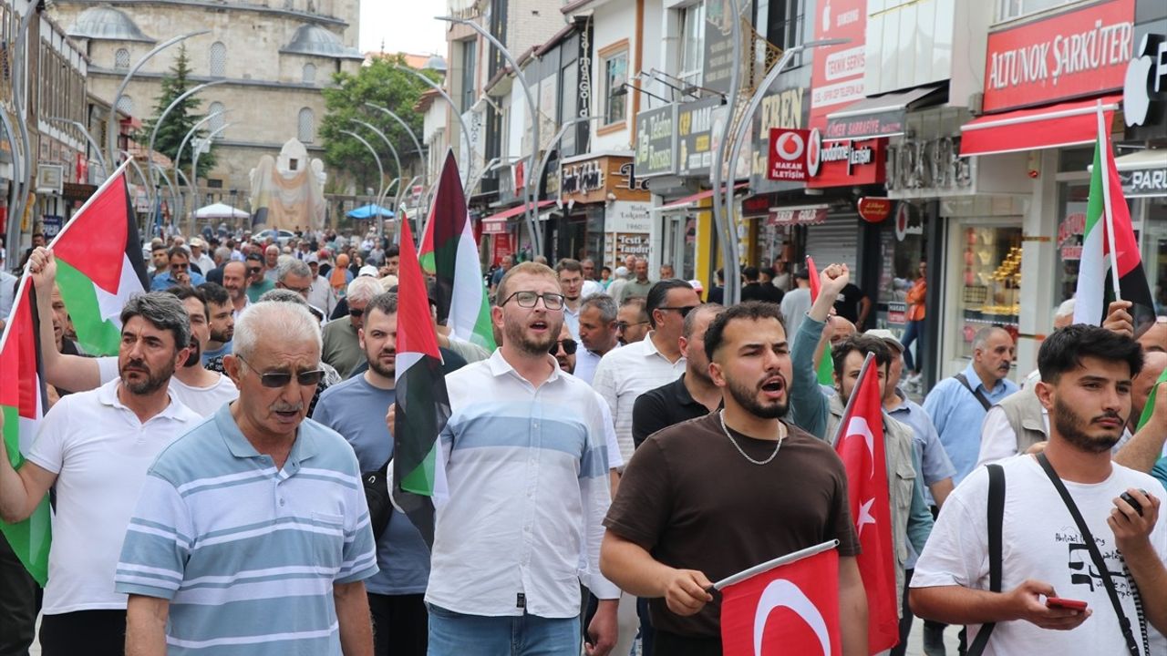 Yozgat'ta Madleen Gemisi'ne Yapılan Saldırı Protesto Edildi