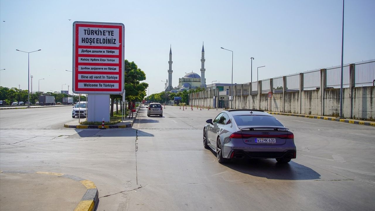 Yurtdışındaki Gurbetçiler Türkiye'ye Dönüyor