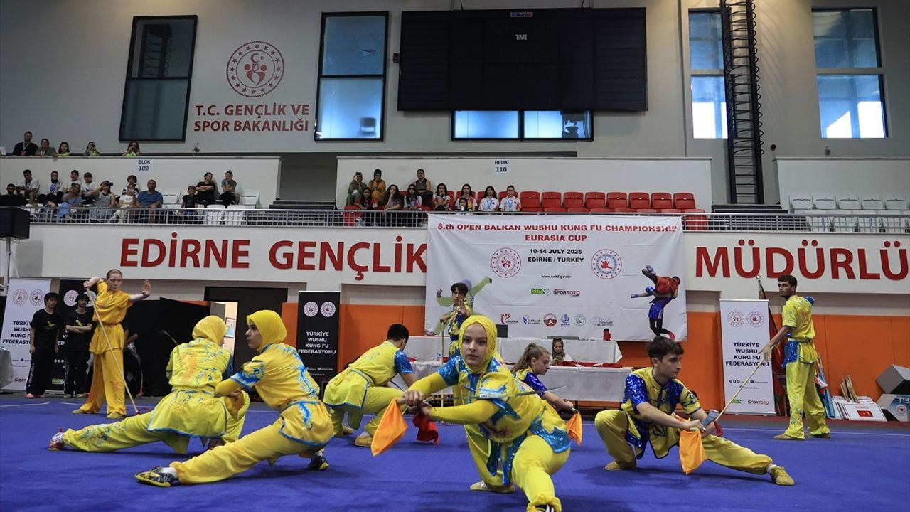 8. Açık Balkan Wushu Kung Fu Şampiyonası'nın Açılış Töreni Gerçekleştirildi