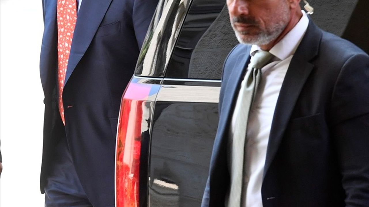 ABD'li Temsilci Barrack, Lübnan Meclis Başkanı Berri ile Görüştü