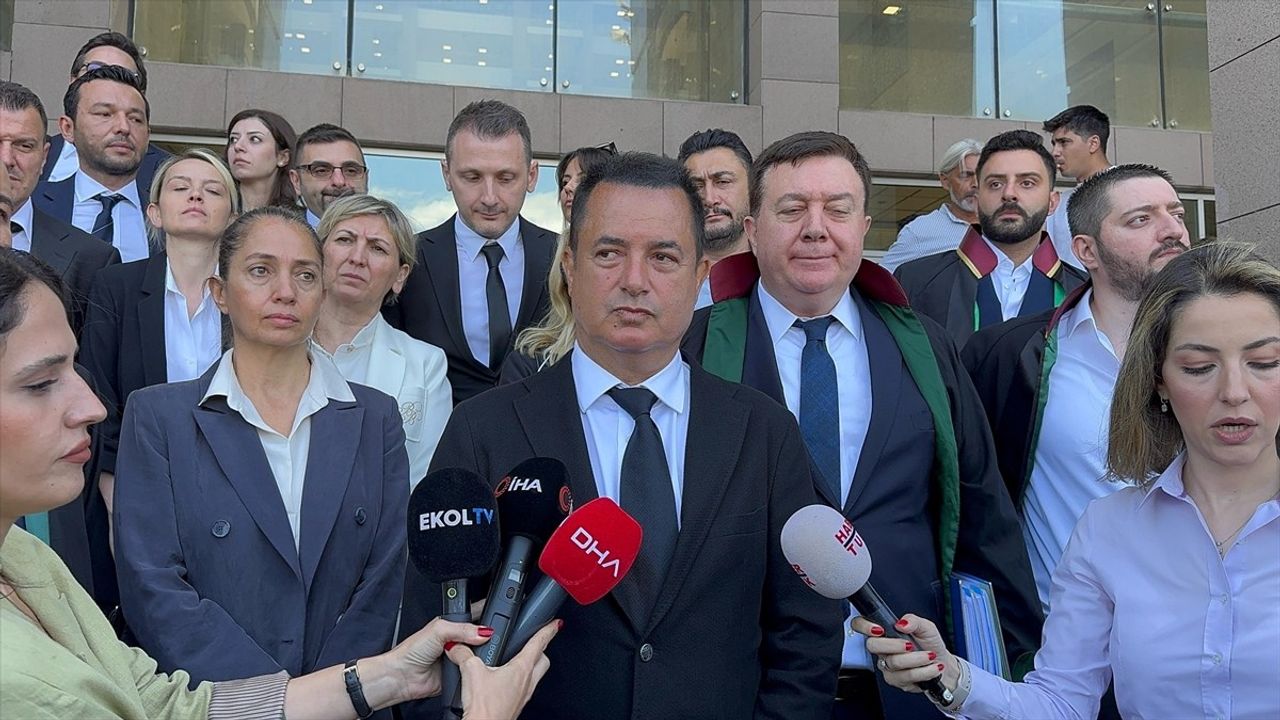 Acun Ilıcalı ve TV8 İdari Kadrosu Yasa Dışı Bahis İddialarıyla Yargılanıyor