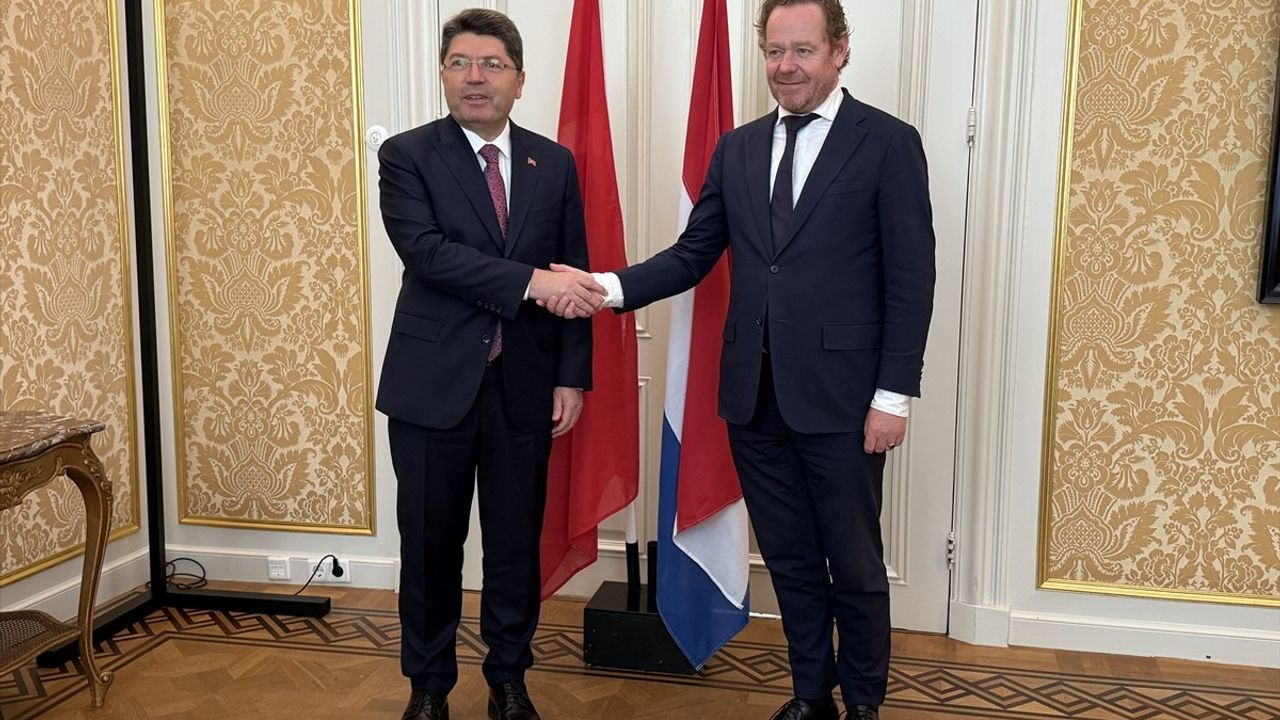 Adalet Bakanı Tunç, Hollanda'da İade Sürecini Tamamladı