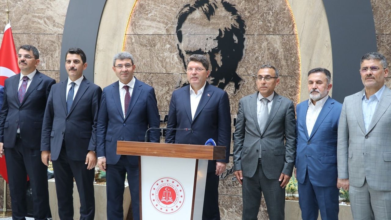 Adalet Bakanı Yılmaz Tunç'un Adana Ziyareti