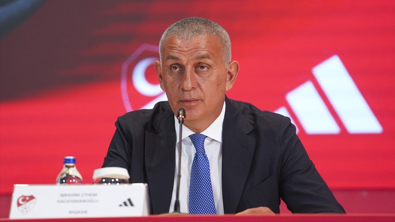 Adidas Türkiye Profesyonel Futbol Liglerinin Resmi Top Sponsoru Oldu