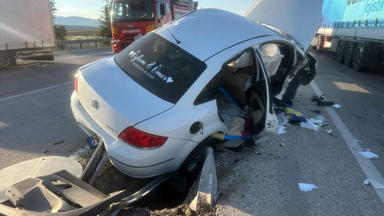 Afyonkarahisar'da Traktörle Çarpışan Üsteğmen Hayatını Kaybetti
