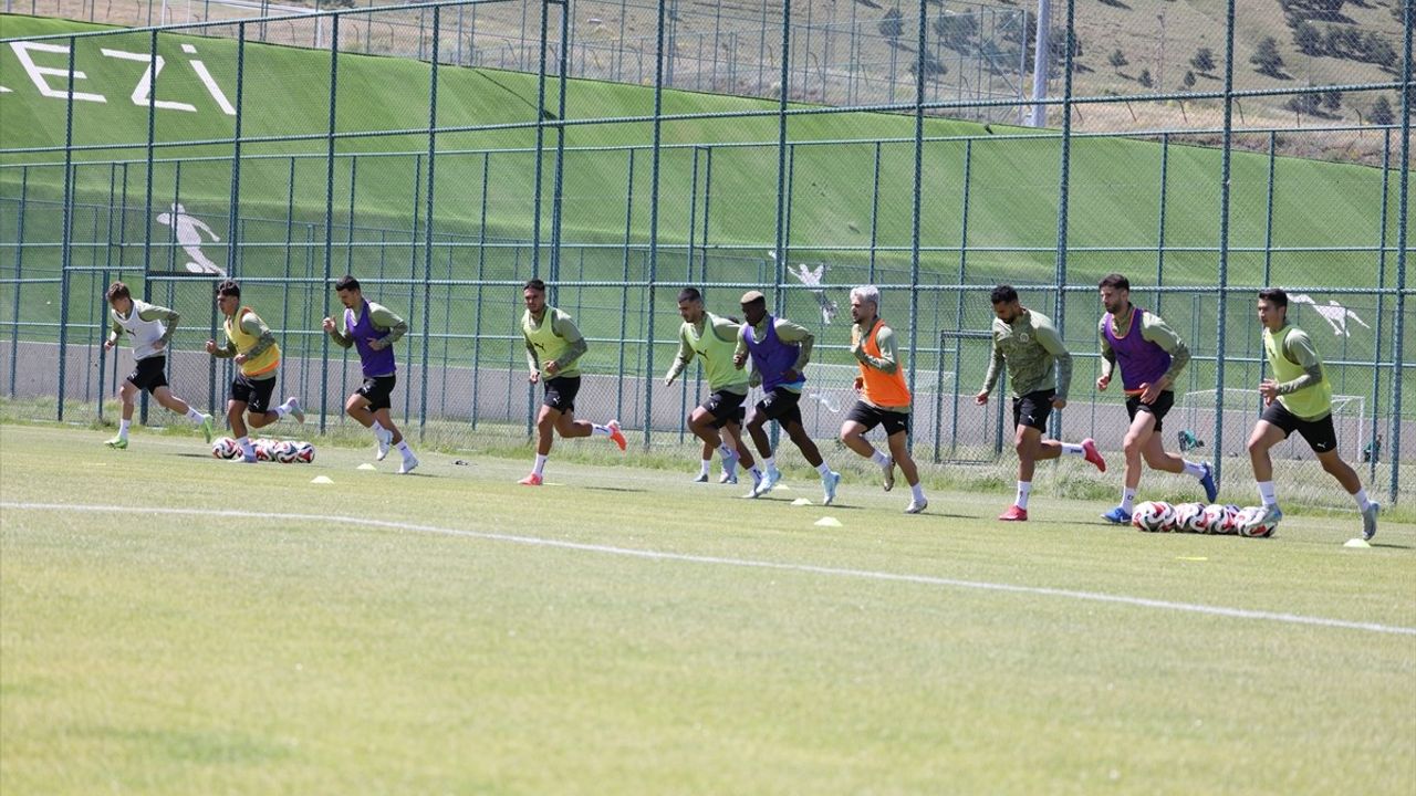 Alanyaspor Yeni Sezon Hazırlıklarına Erzurum'da Başladı