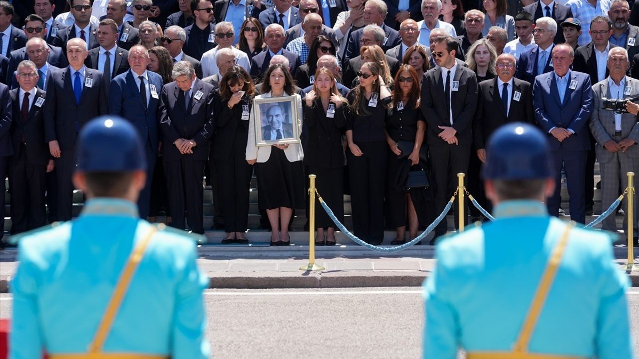 Altan Öymen İçin TBMM'de Cenaze Töreni Düzenlendi