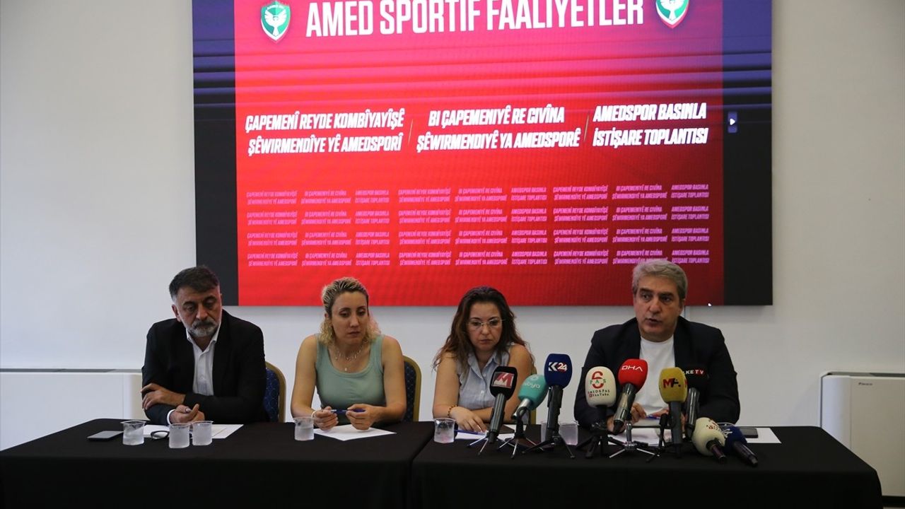 Amed Sportif Faaliyetler 2025-2026 Sezonu Formalarını Tanıttı