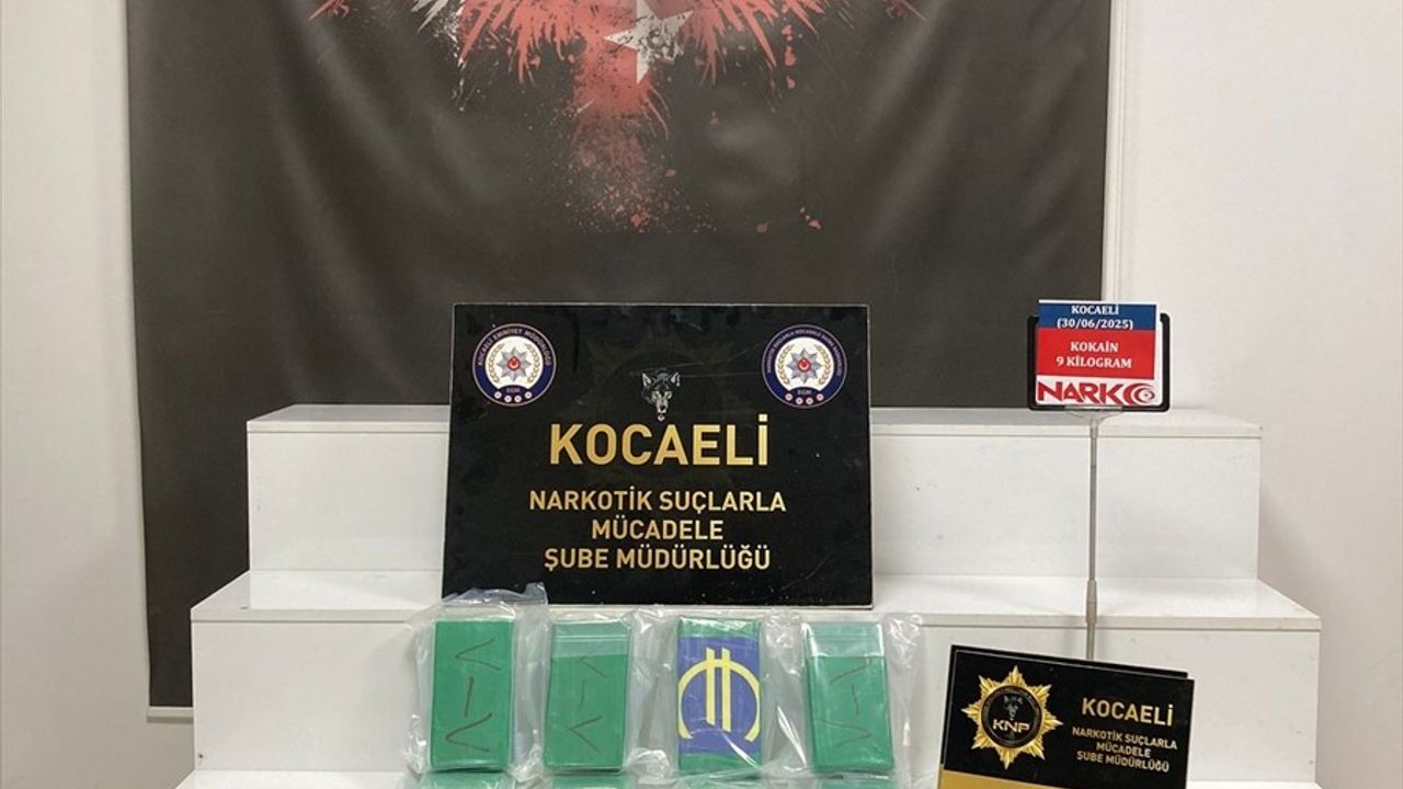 Anadolu Otoyolu'nda Uyuşturucu Operasyonu: 9 Kg Kokain Ele Geçirildi