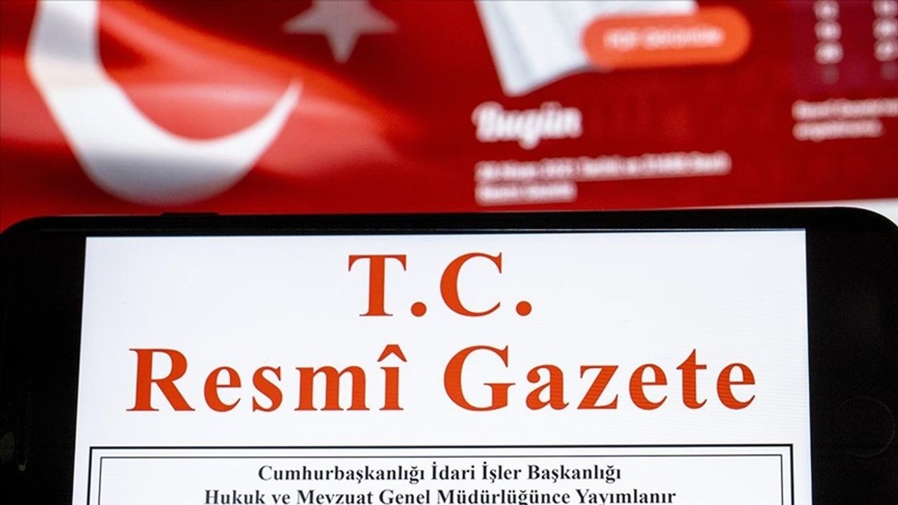 Ankara'da Yeni Atamalar: Alevi Bektaşi Kültür ve Yunus Emre Vakfı Yenilendi