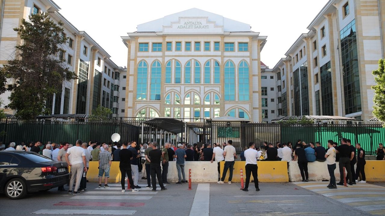 Antalya Büyükşehir Belediye Başkanı Muhittin Böcek Adliyeye Sevk Edildi