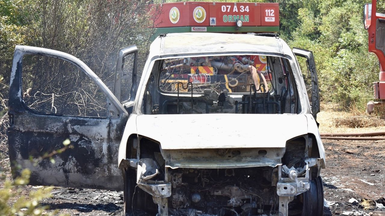 Antalya'da Orman Yangını Kontrol Altına Alındı