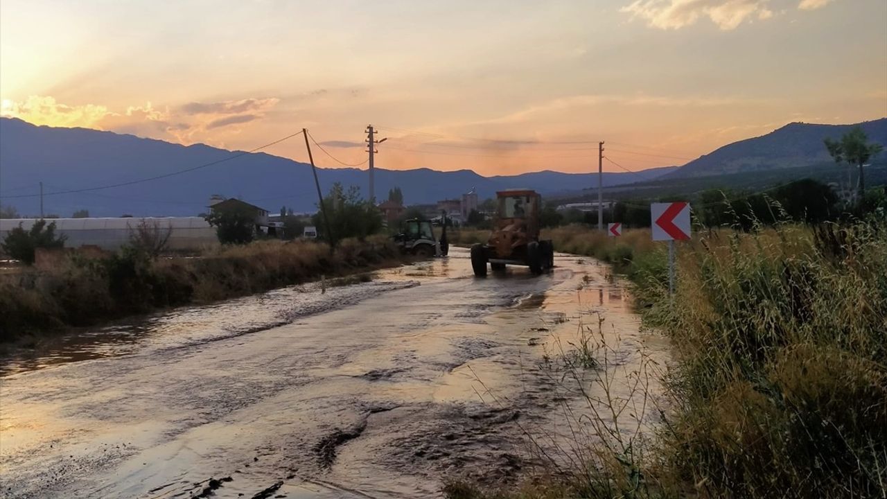 Antalya Elmalı'da Şiddetli Hava Olayları
