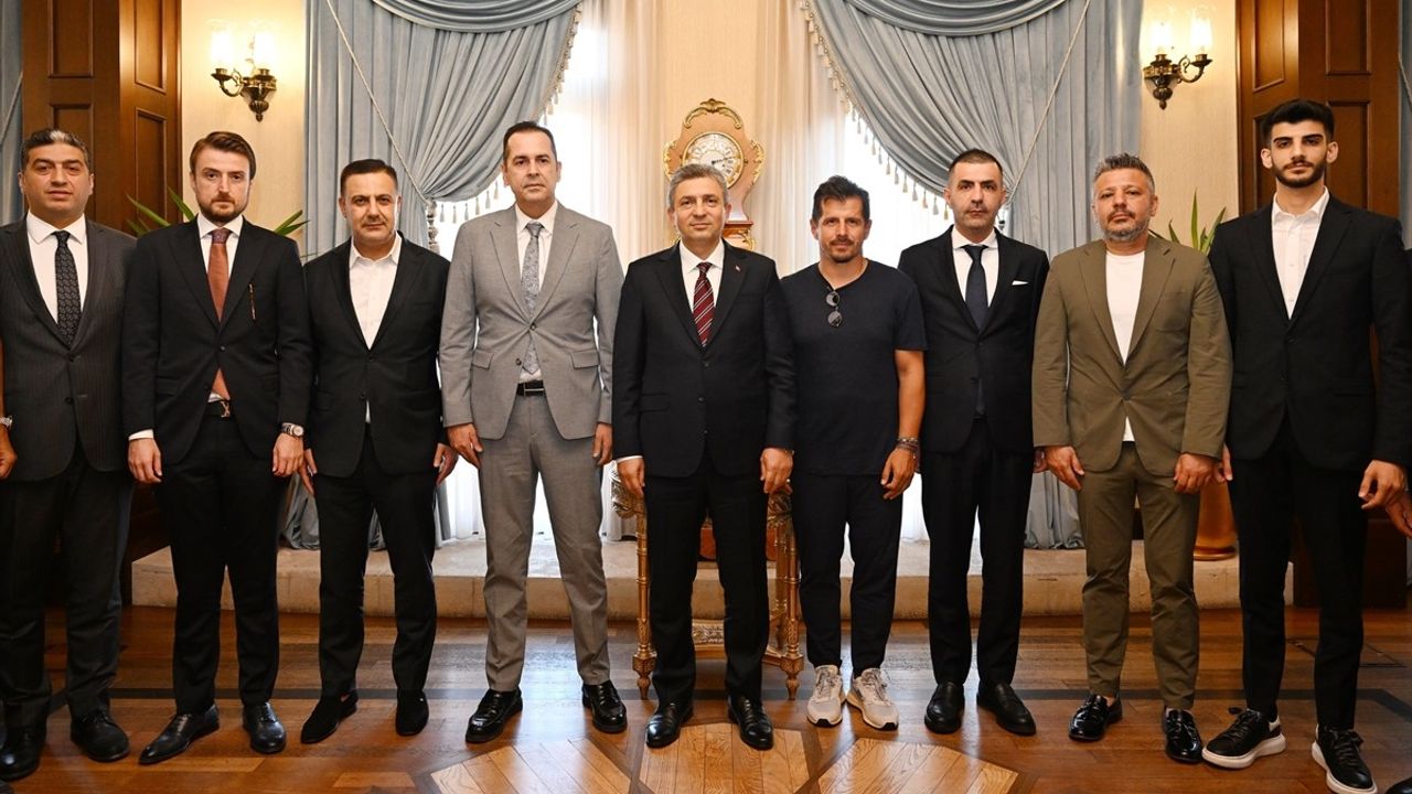 Antalya Valisi'nden Antalyaspor Yönetimine Destek