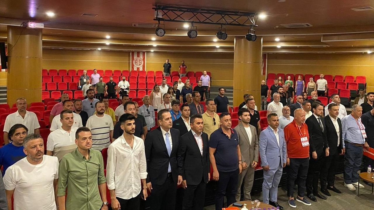 Antalyaspor'un Yeni Başkanı Rıza Perçin