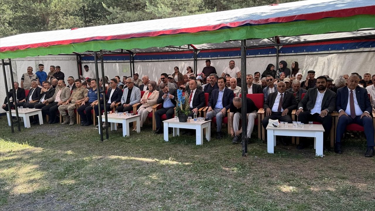 Ardahan'da 5. Hanaklı Aşık Mazlumi Anma Şenlikleri Gerçekleşti