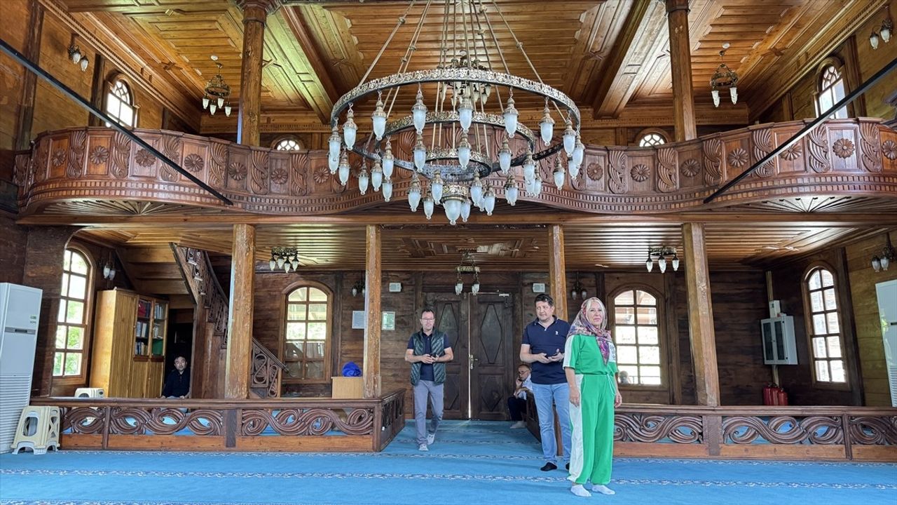 Artvin'de Apiturizm Faaliyetleri Devam Ediyor