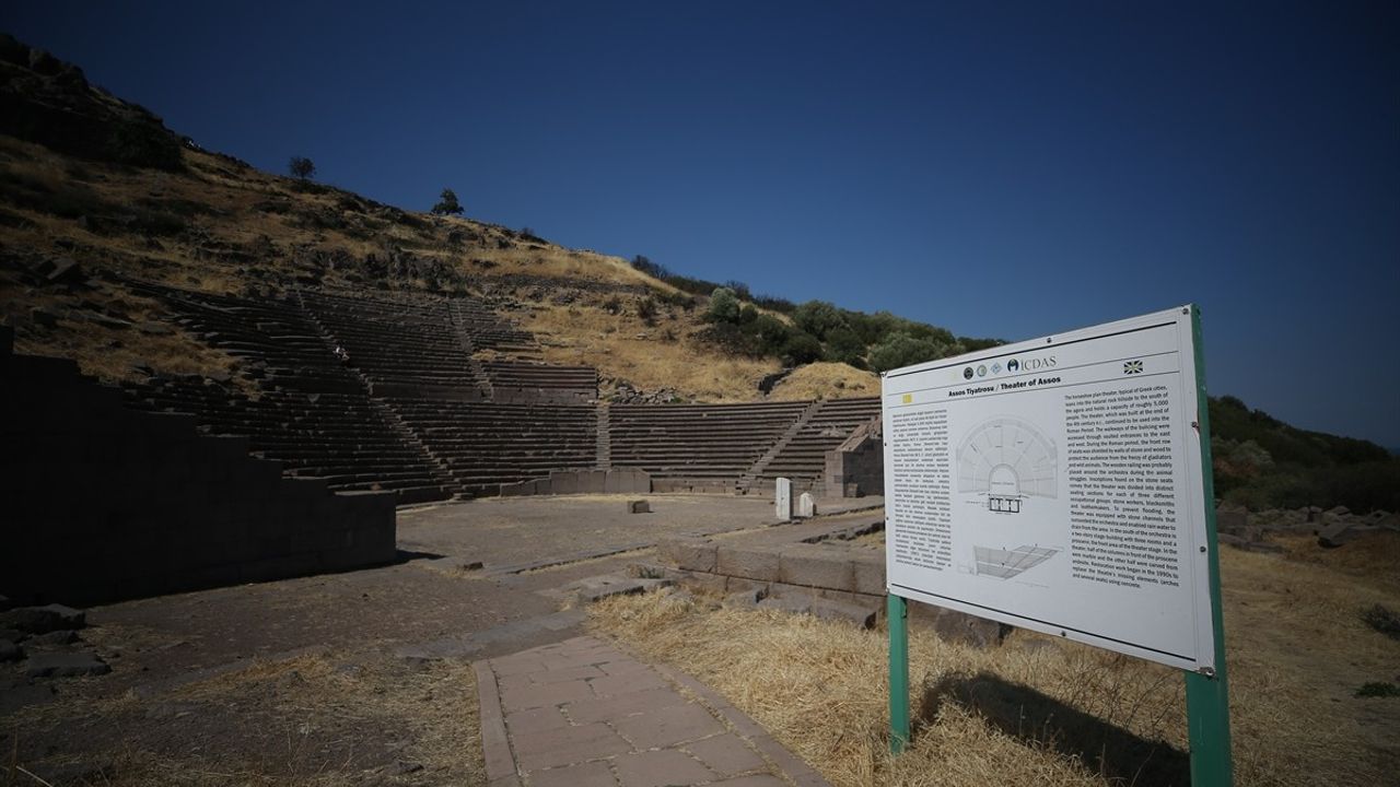 Assos'taki 2.200 Yıllık Tiyatro Restorasyon Aşamasında