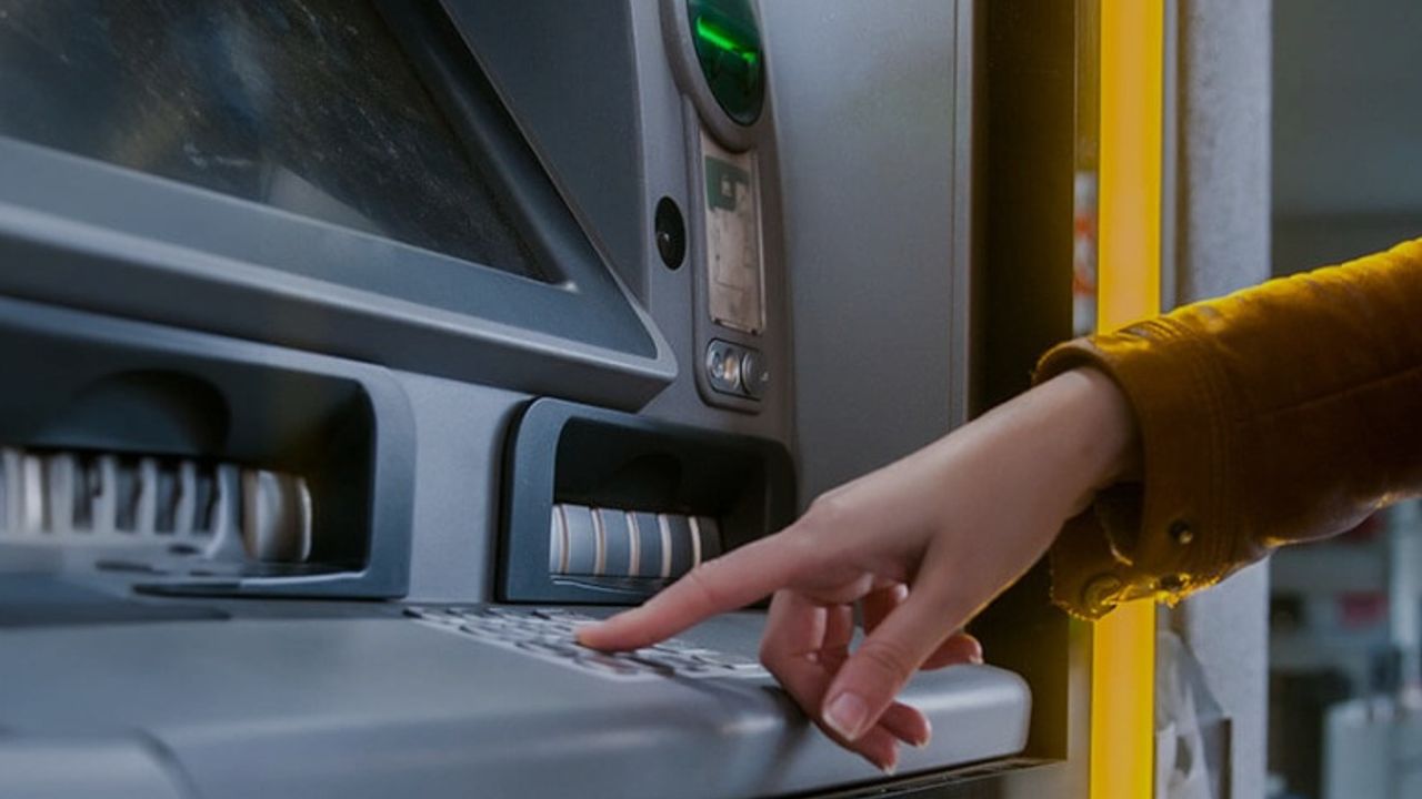 ATM Dolandırıcılığı Uyarısı: Hayalet Panel Tuzağına Dikkat!