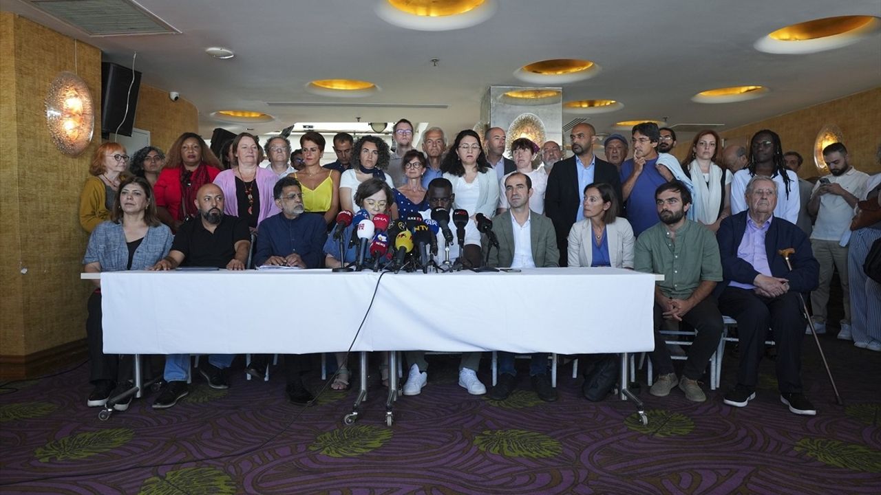 Avrupalı Heyet Öcalan ile Görüşerek Barış Çalışmalarına Destek Verdi