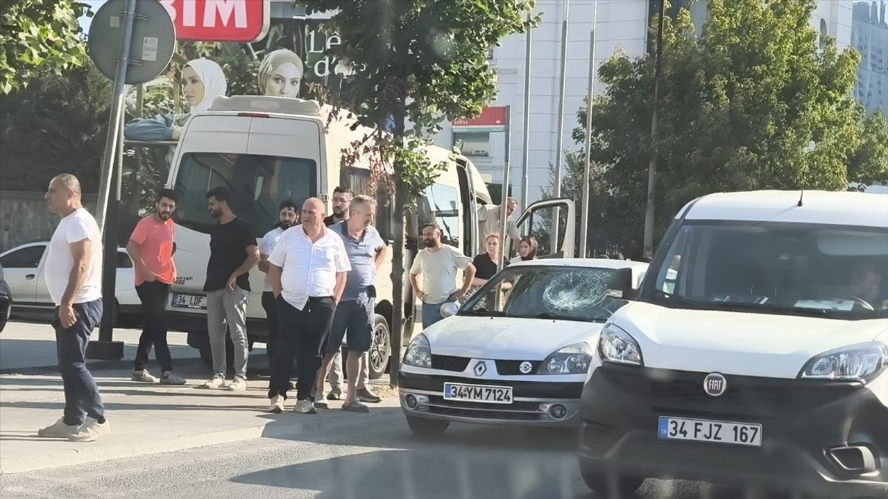 Bağcılar'da Motosikletli Saldırı Anbean Kaydedildi