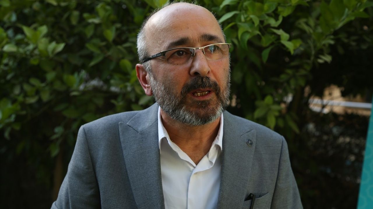 Bağdat'ta Aşure Dağıtımı