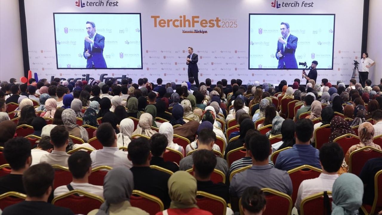 Bakan Bayraktar, TercihFest 2025'te Enerji Vizyonunu Paylaştı