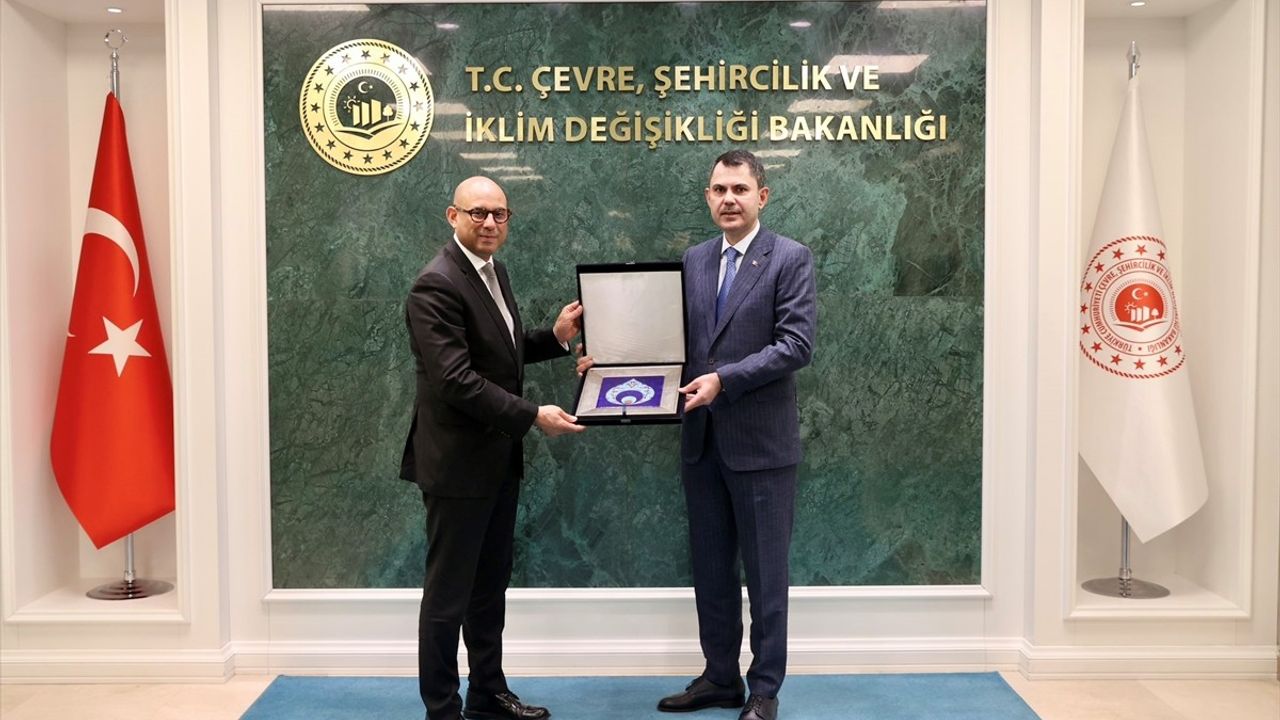 Bakan Kurum, BM İklim Değişikliği İcra Direktörü ile Görüştü