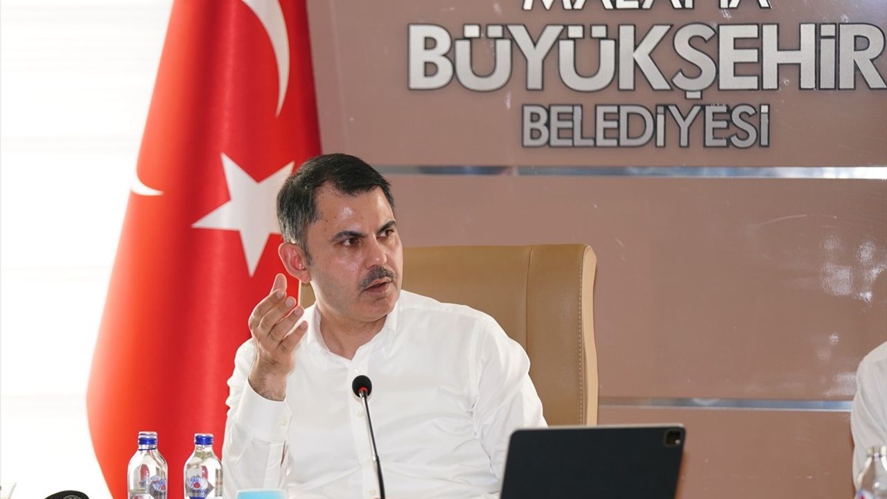 Bakan Kurum'dan Malatya'daki Şantiyelere 24 Saat Çalışma Emri