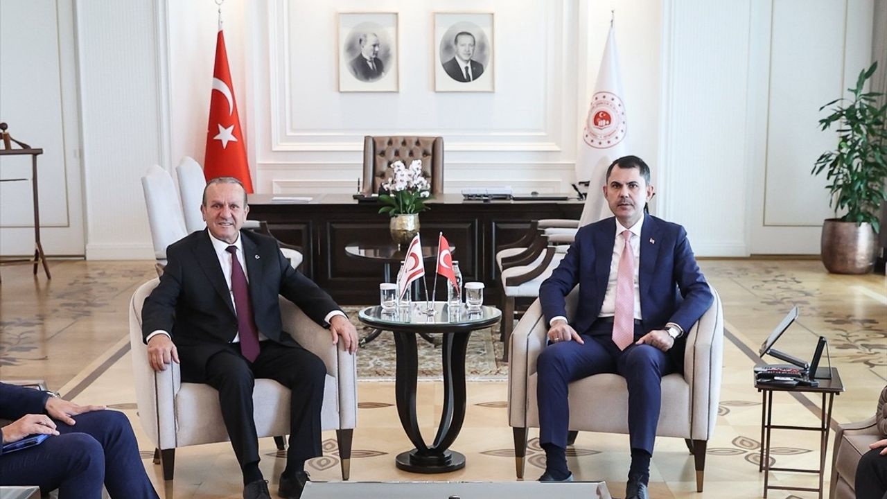 Bakan Murat Kurum, KKTC Başbakan Yardımcısı Fikri Ataoğlu ile Görüştü