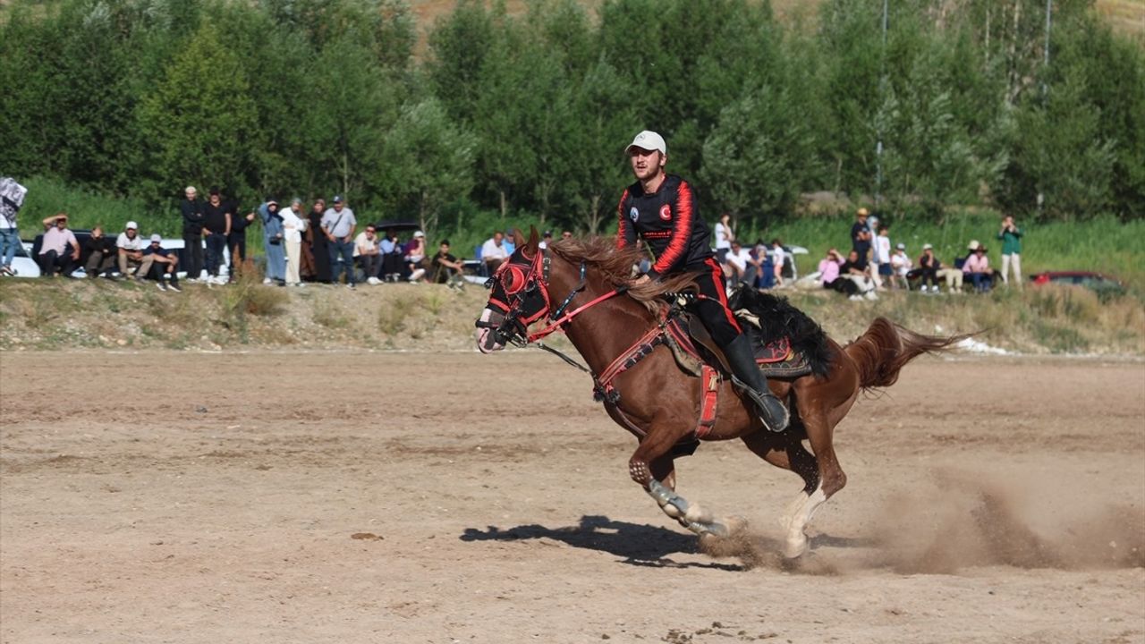 Bayburt'ta Cirit Gösterisi Heyecanı