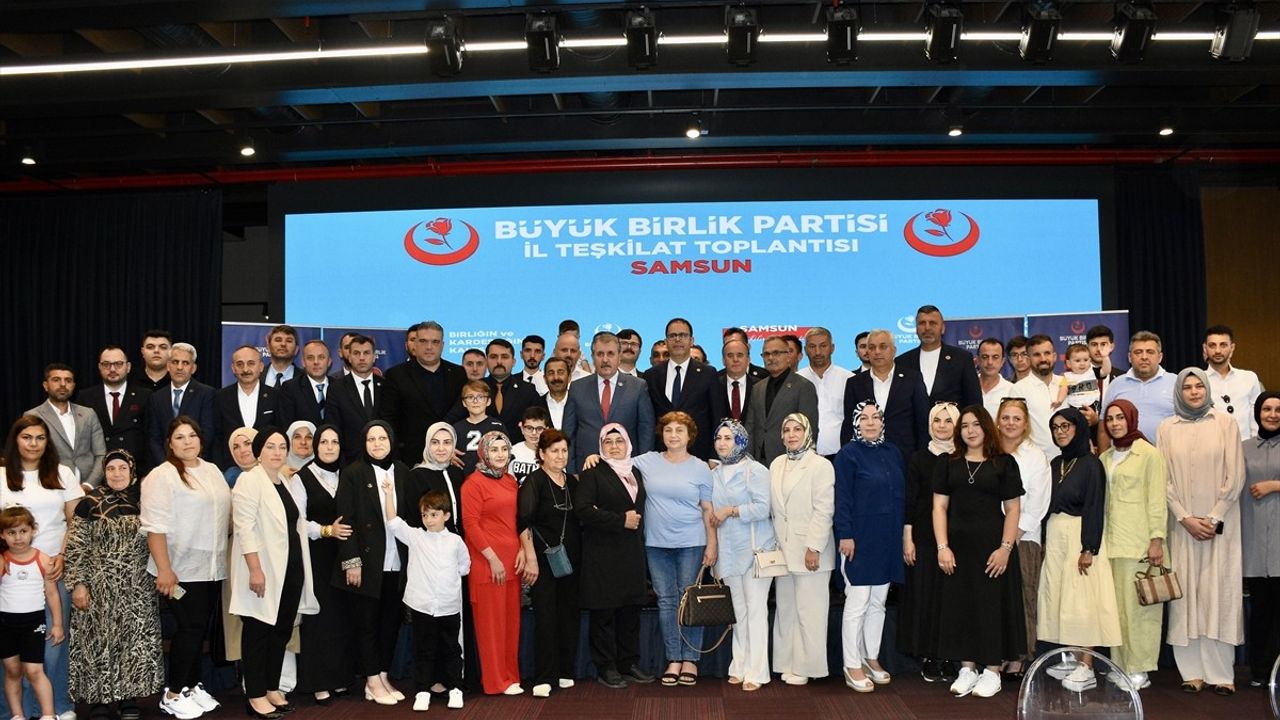 BBP Genel Başkanı Mustafa Destici'den Eğitimde Adalet Vurgusu