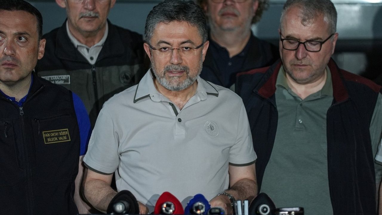 Bilecik'te Yangınlarla Mücadele: Tarım ve Orman Bakanı Yumaklı'nın Açıklamaları