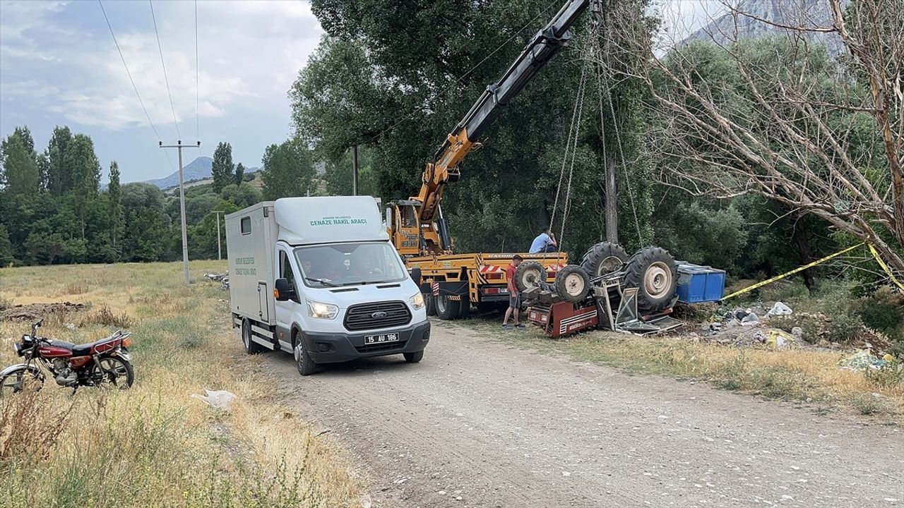 Burdur'da Traktör Devri: Sürücü Hayatını Kaybetti