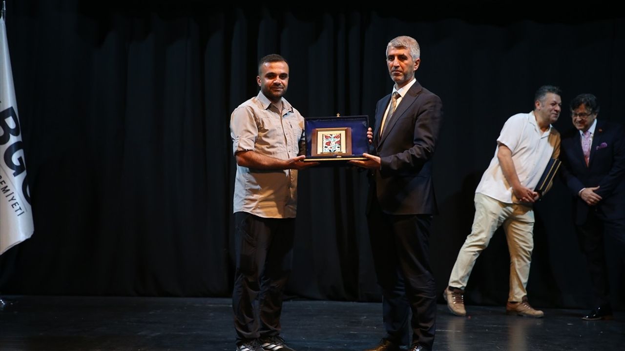Bursa Gazeteciler Cemiyeti Başarı Ödülleri Töreni