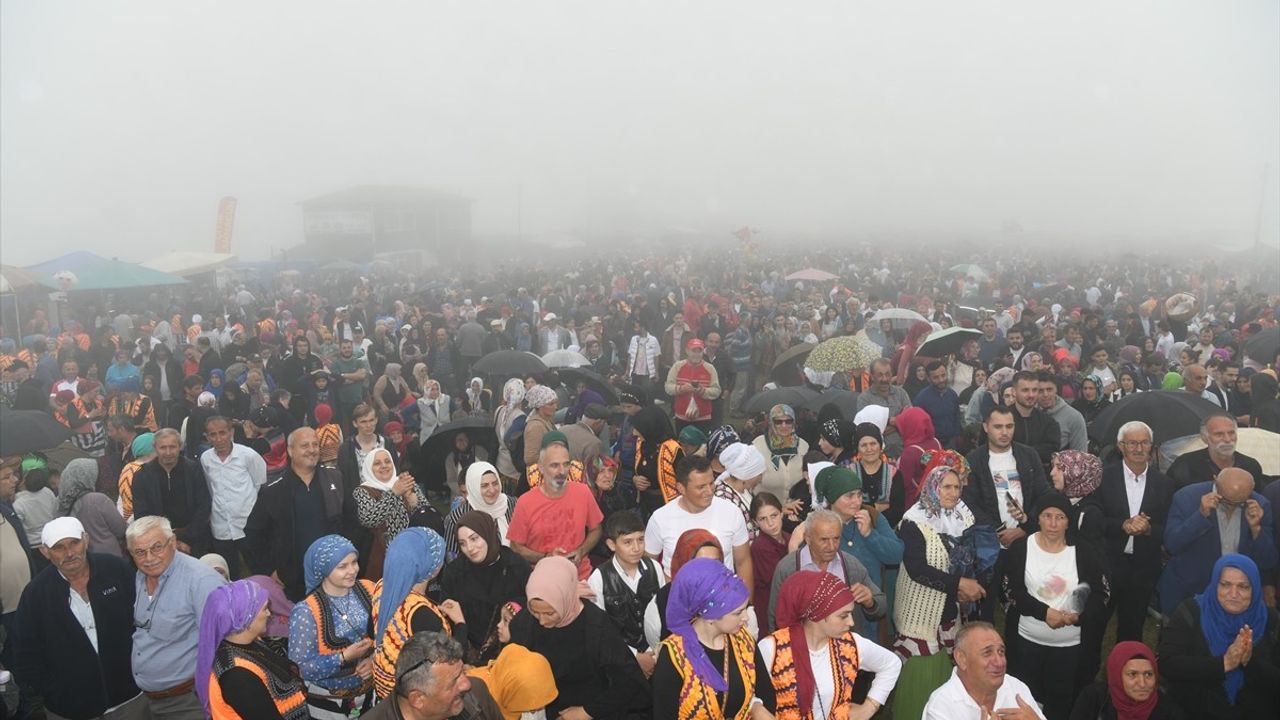 Çalköy Hırsafa Yayla Şenliği Trabzon'da Büyüledi