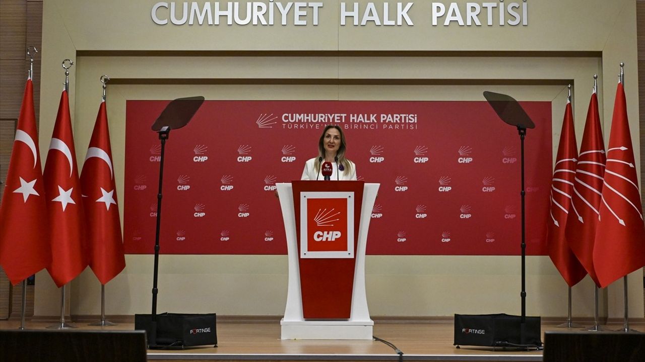 CHP'den Kadınların Yarım Zamanlı Çalışma Hakkına Eleştiriler