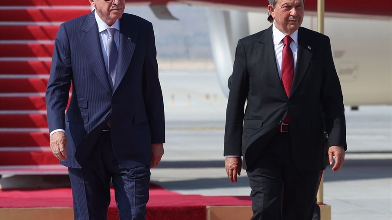 Cumhurbaşkanı Erdoğan KKTC'de Barış ve Özgürlük Bayramı Törenlerine Katıldı