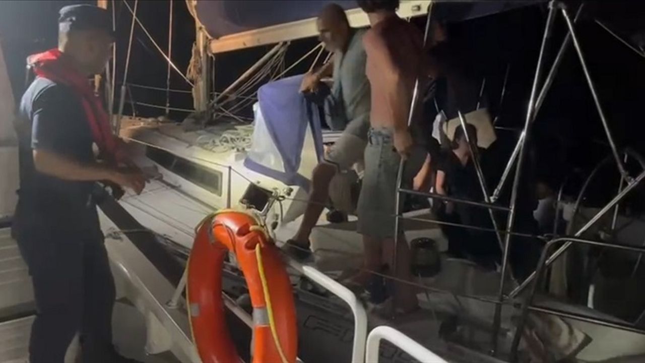 Datça Açıklarında 28 Düzensiz Göçmen Yakalandı
