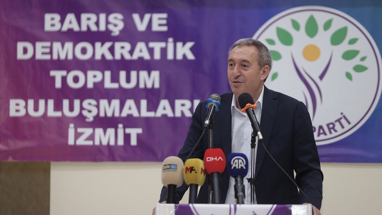 DEM Parti Eş Genel Başkanı Bakırhan Kocaeli'de Toplantı Düzenledi