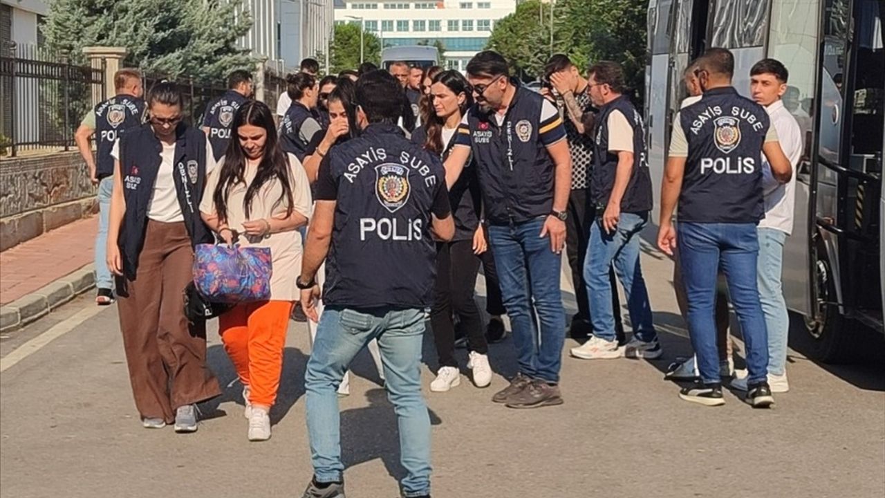 Denizli'de Dolandırıcılık Operasyonu: 26 Tutuklu