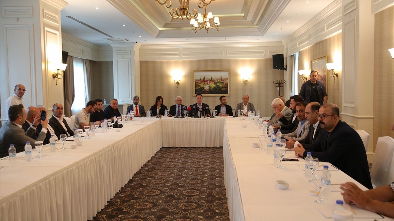 DEVA Partisi Genel Başkanı Babacan'dan Terörsüz Türkiye Vurgusu