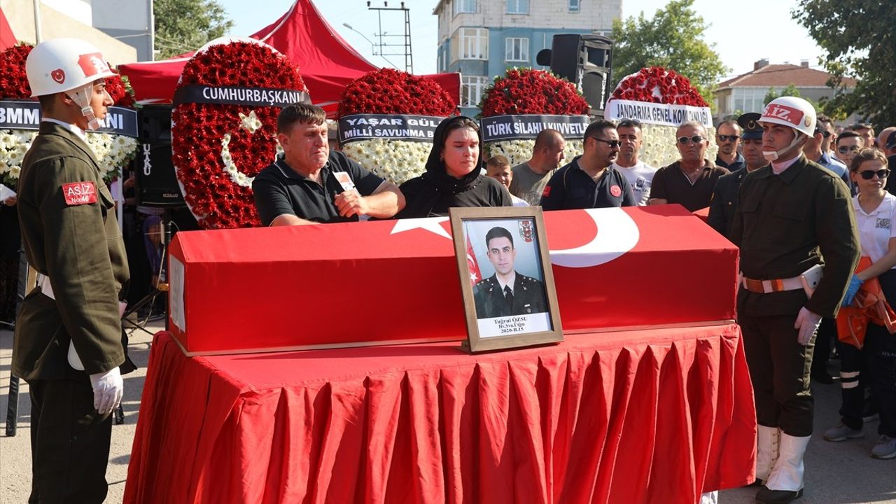 Edirne'de Şehit Üsteğmen Tuğrul Özsu'nun Cenaze Töreni Düzenlendi