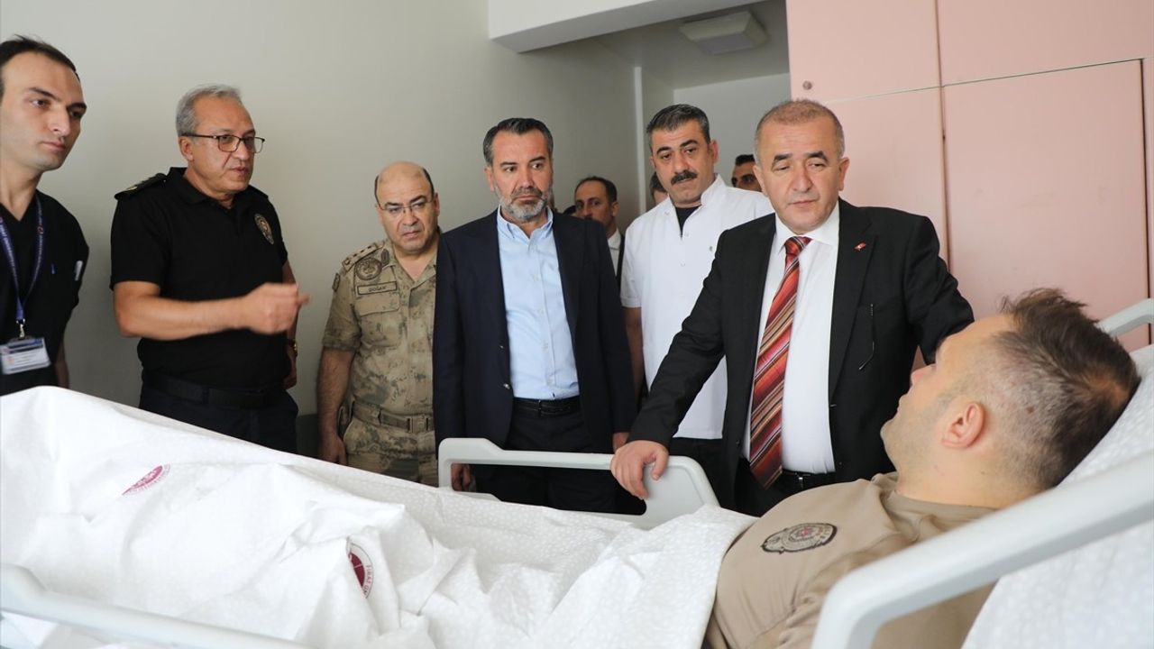 Elazığ'da Tabanca ile Açılan Ateş Sonrası Polis Yaralandı